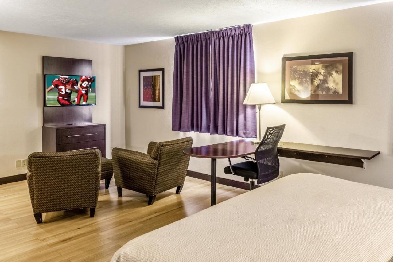Red Roof Inn Columbus - Taylorsville מראה חיצוני תמונה