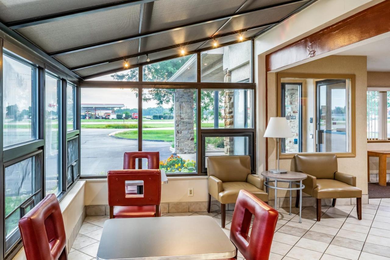 Red Roof Inn Columbus - Taylorsville מראה חיצוני תמונה