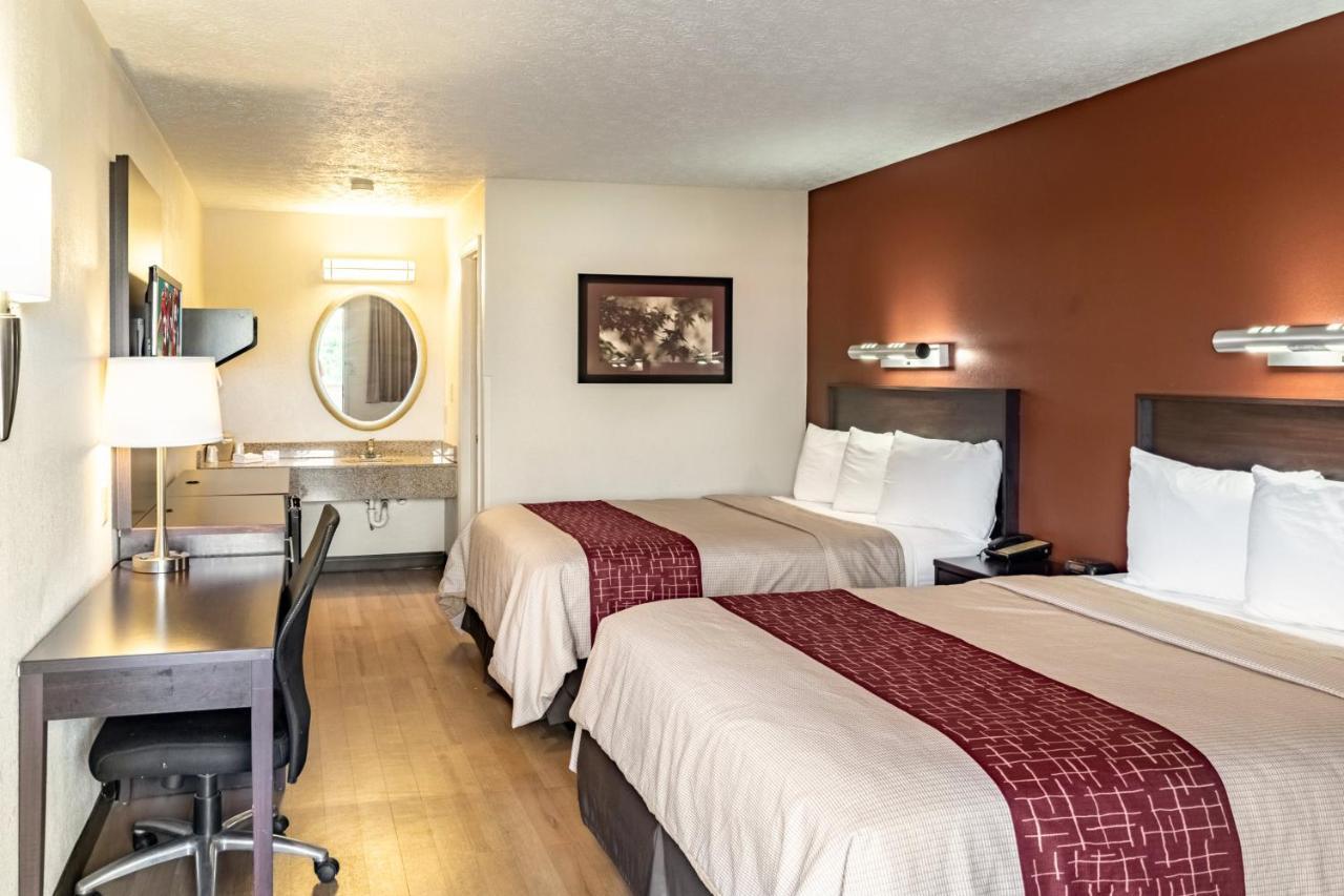 Red Roof Inn Columbus - Taylorsville מראה חיצוני תמונה