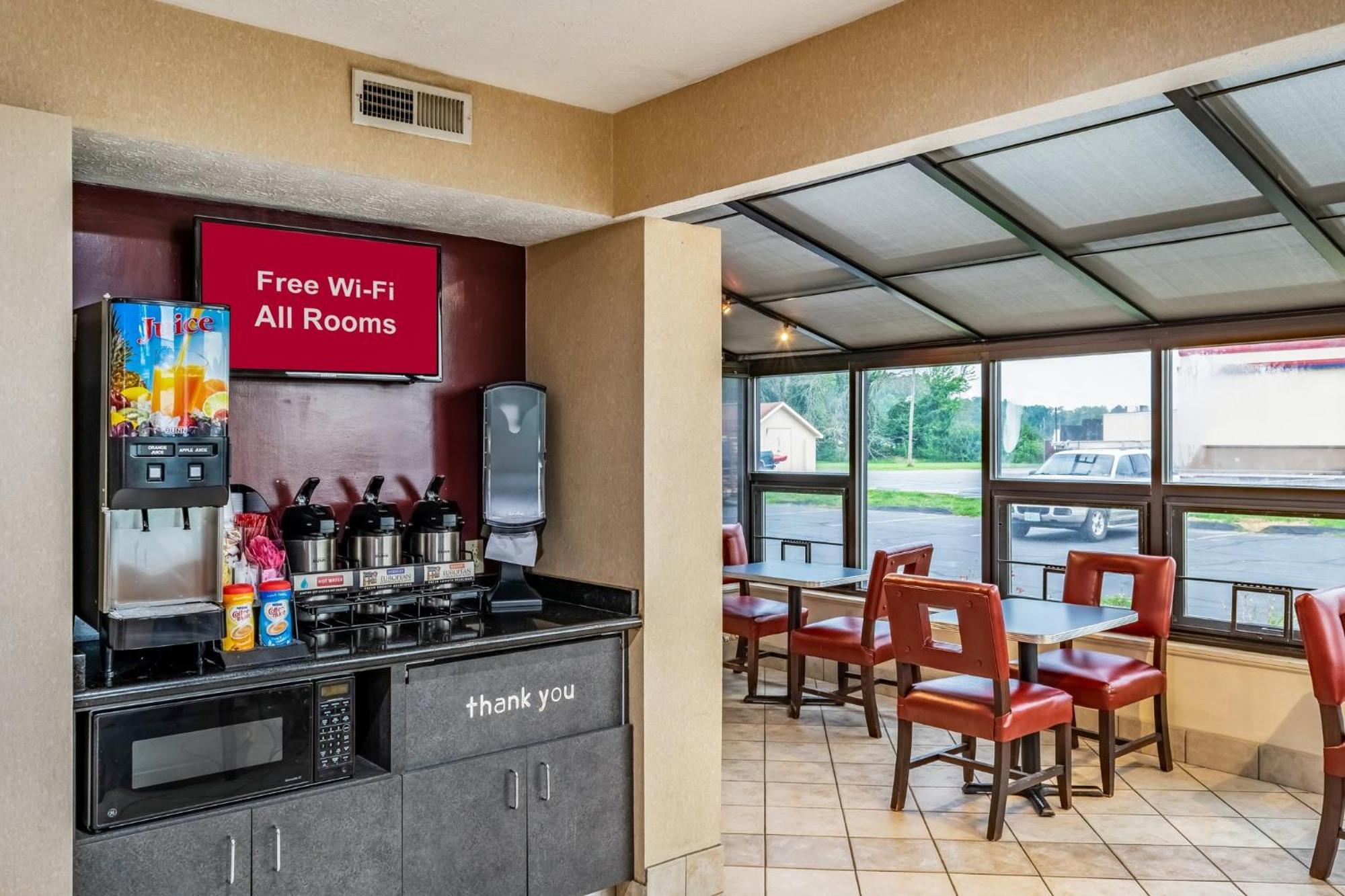 Red Roof Inn Columbus - Taylorsville מראה חיצוני תמונה